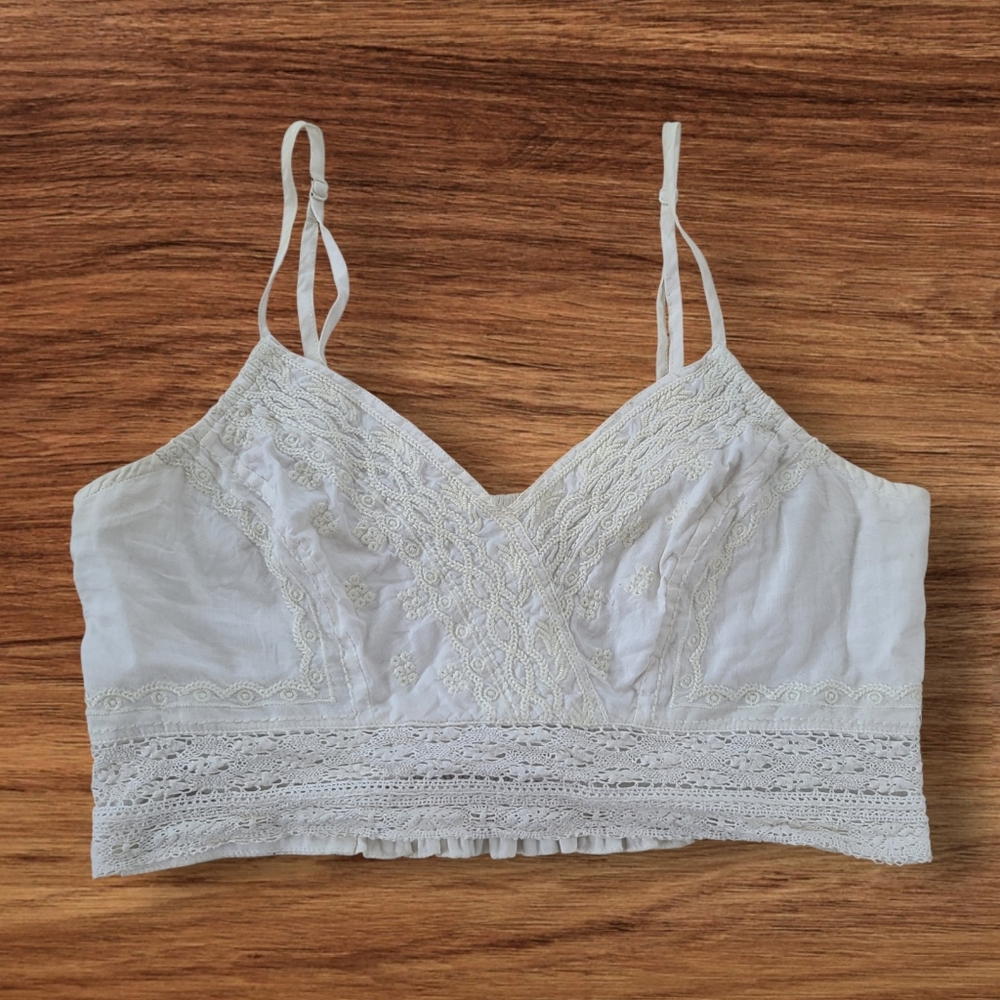 ❤️3 for $10-American Eagle Outfitters Cream Lace crop Top
